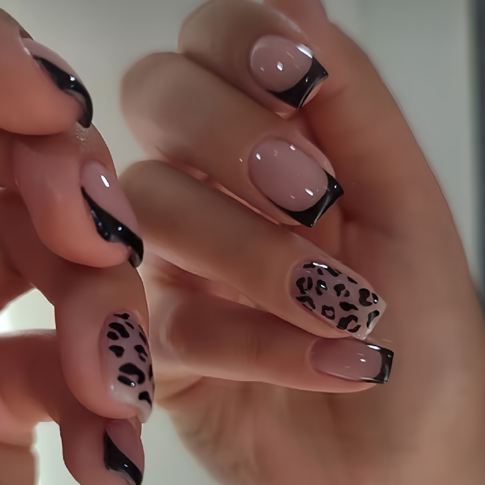24Pcs French Short Red Leopard - đánh giá và giá Nail Adhesive Tab