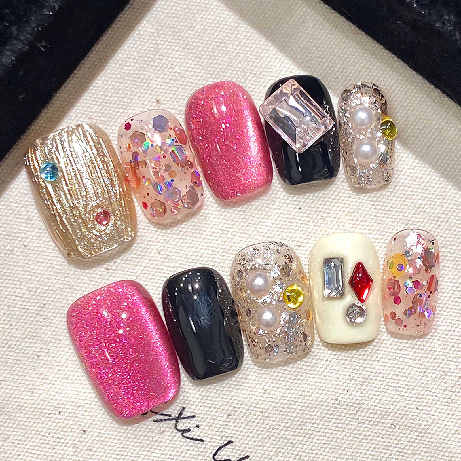 Handmade Press on Nails Glitte - đánh giá và giá Nail Art Eye Cat